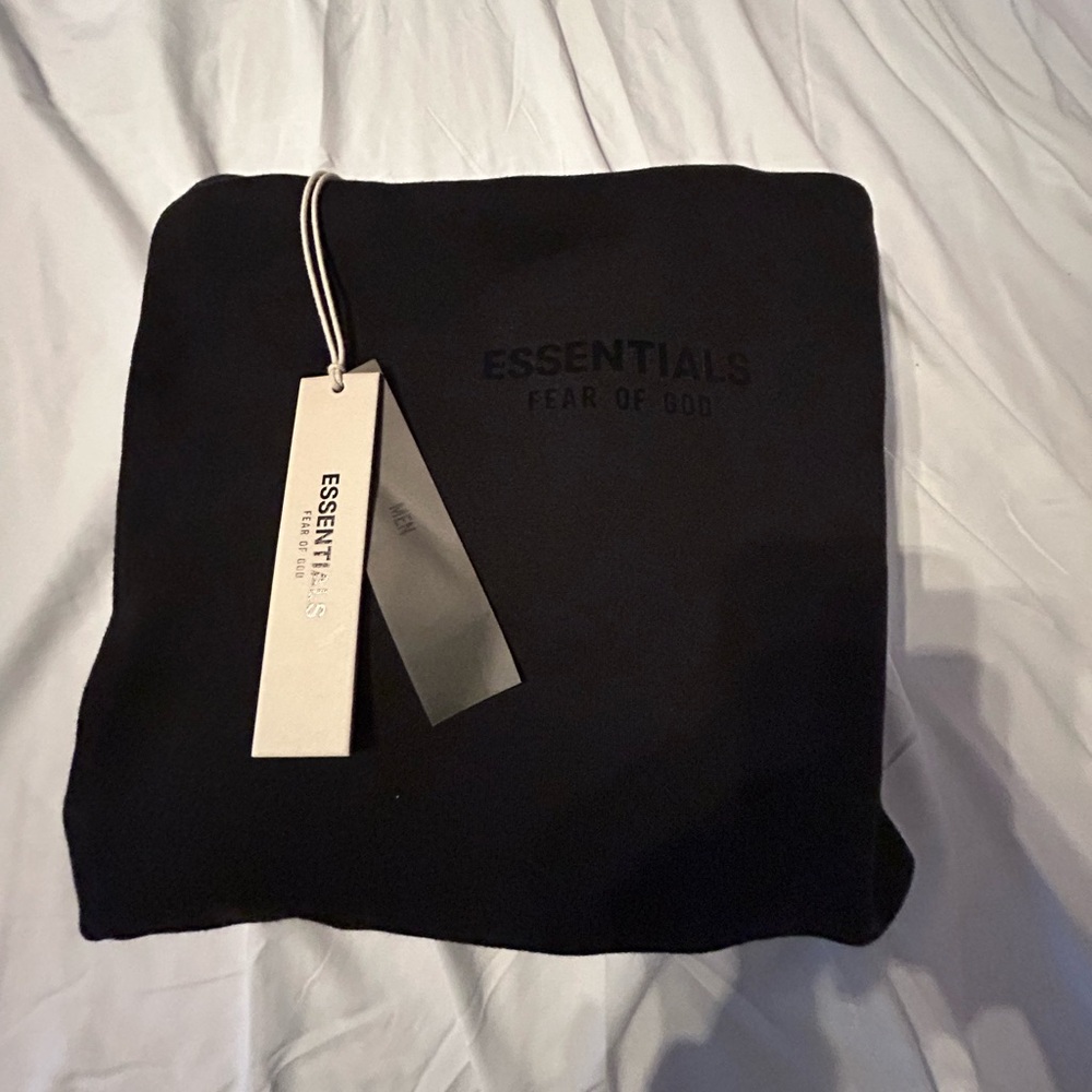 !!!ESSENTIAL HOODIE!!!